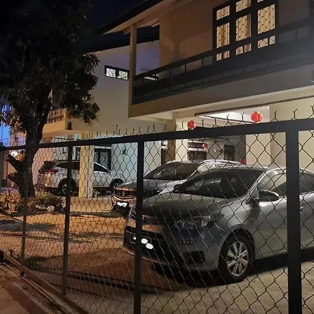 Little Cozy Homestay Kota Bharu Bagian luar foto